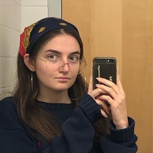 Meet your Posher, Daniela